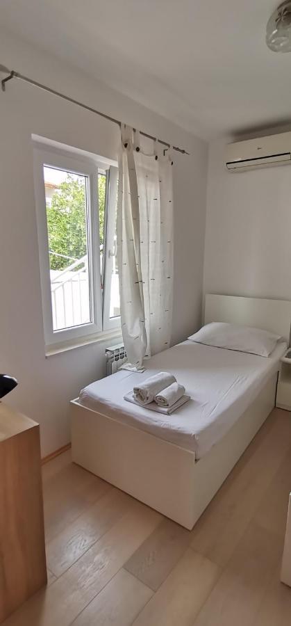 Luka's & Hostel